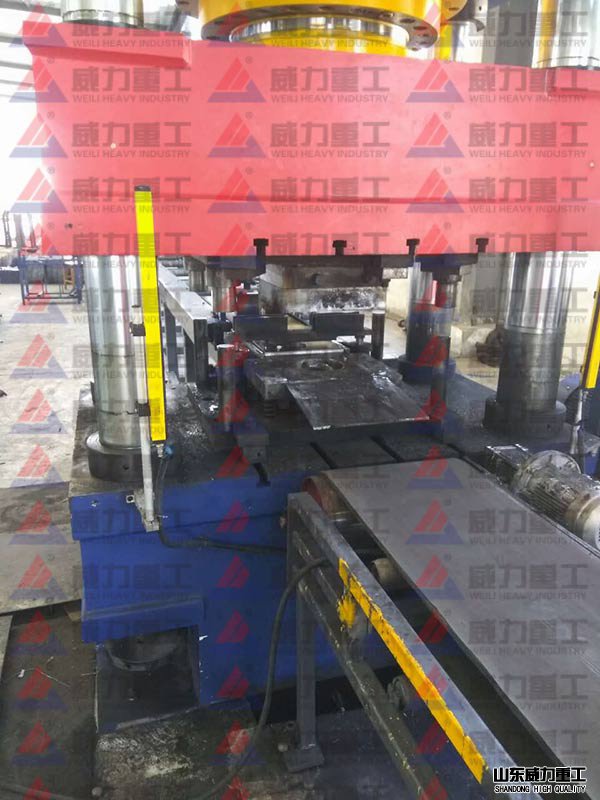 礦用錨桿托盤液壓機(jī)生產(chǎn)中