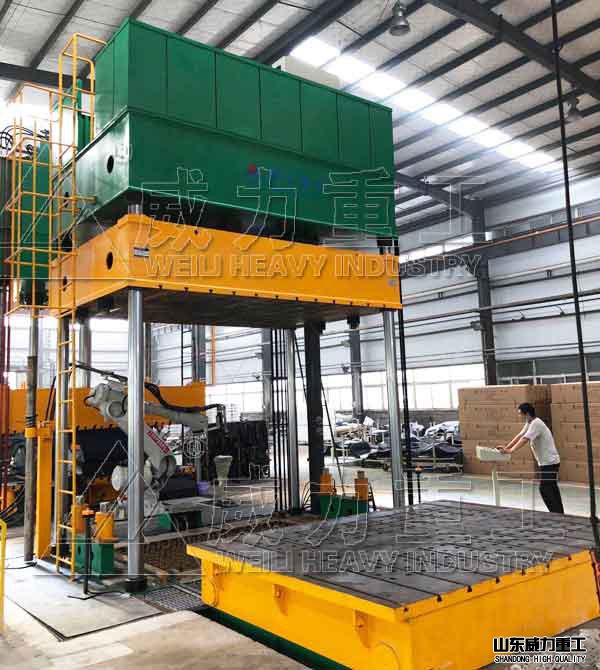 315噸四柱汽車內(nèi)飾成型油壓機(jī)配移動工作臺